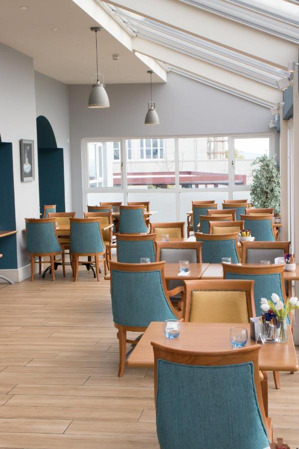 Watersedge Hotel Ков Екстер'єр фото
